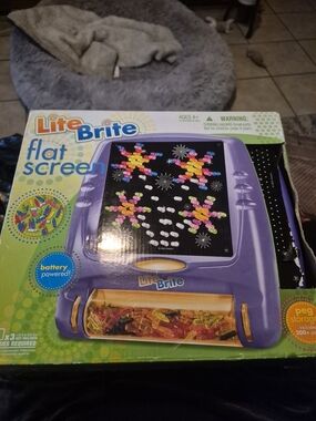Lite Brite Flat Screen Peg Art Toy - Purple with Multicolor Pegs